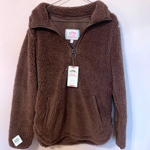 NWT Mauve Cozy Sherpa quarter circle zipper